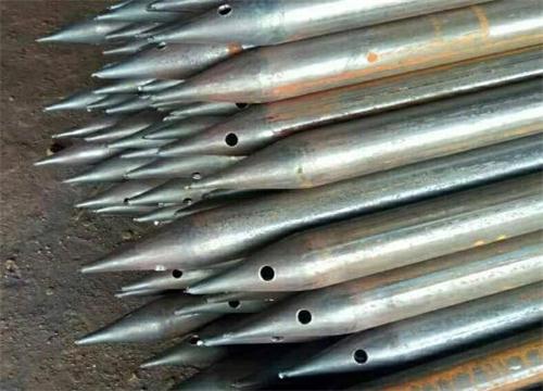 金东隧道钢花管现货